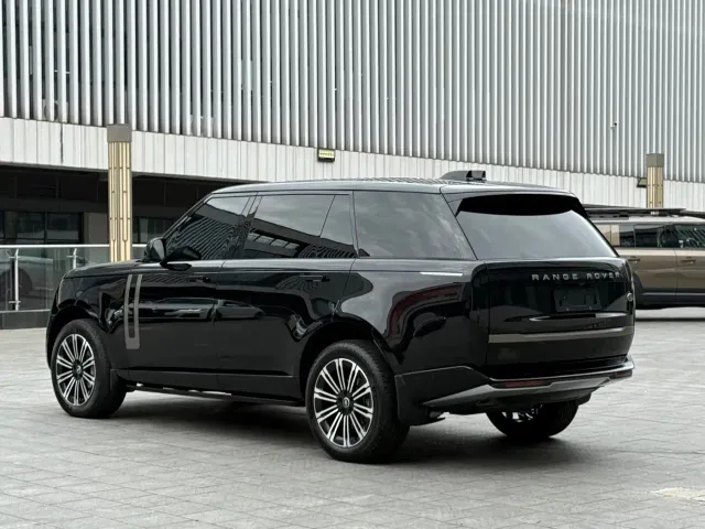 Land Rover Range Rover — Фото автомобиля 7