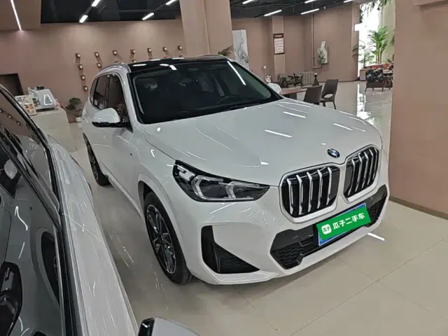 BMW X1 — Фото автомобиля 3