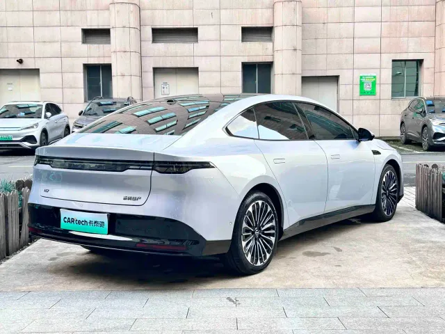 Nissan N7 — Фото автомобиля 3
