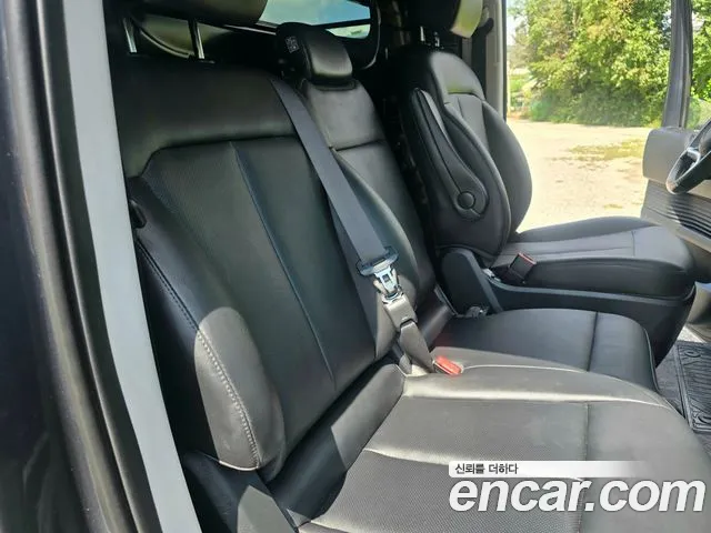 Hyundai Staria — Фото автомобиля 15