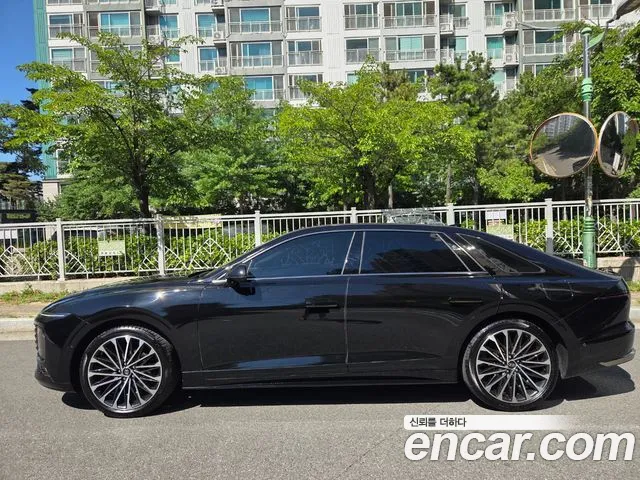 Hyundai Grandeur Grandeur (GN7) 2.5 Бензин 2WD — Фото автомобиля 2