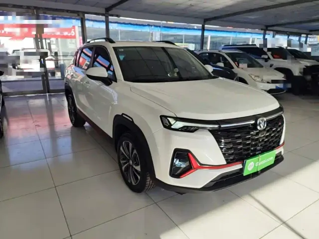 Changan CS35 Plus — Фото автомобиля 3