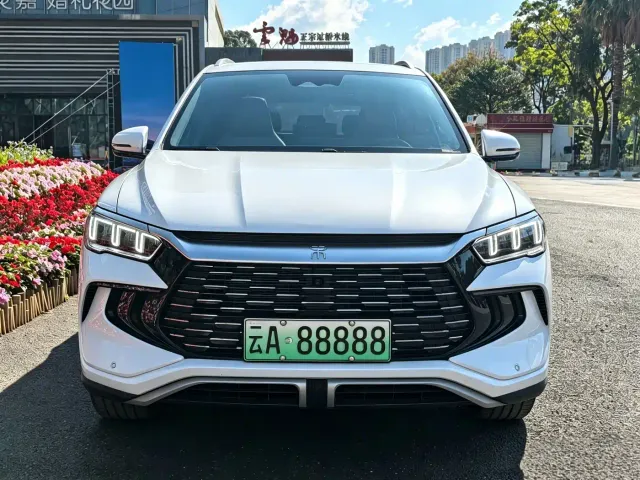 BYD Song Pro — Фото автомобиля 2