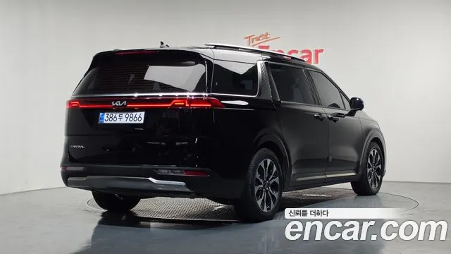Kia Carnival Generation 4 — Фото автомобиля 2