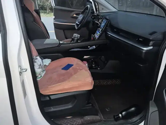 Hyundai Custo — Фото автомобиля 8