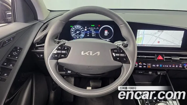 Kia Niro — Фото автомобиля 13