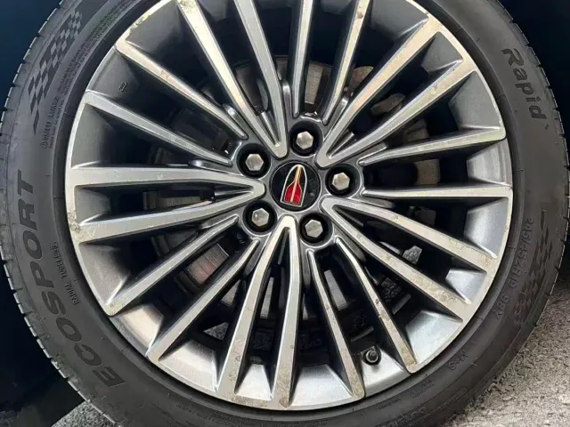 Hongqi H9 — Фото автомобиля 25