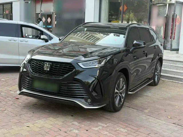 Фотография автомобиля — Toyota Crown Kluger