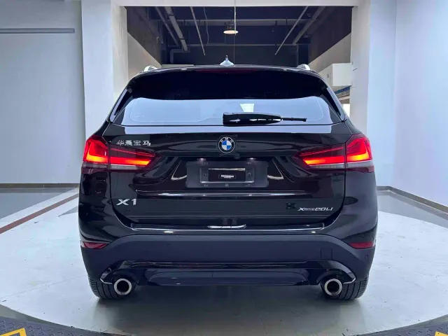 BMW BMW X1 2021 Facelift sDrive20Li Fashion — Фото автомобиля 5