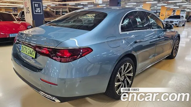 Mercedes-Benz E-Class E-класс W214 E300 4MATIC Exclusive — Фото автомобиля 8