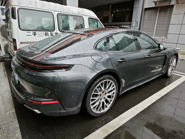 Porsche Panamera — Фото автомобиля 7
