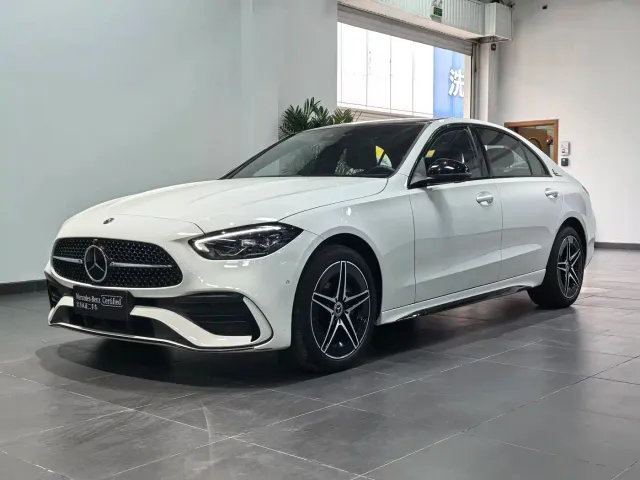 Mercedes-Benz C-Class — Фото автомобиля 12