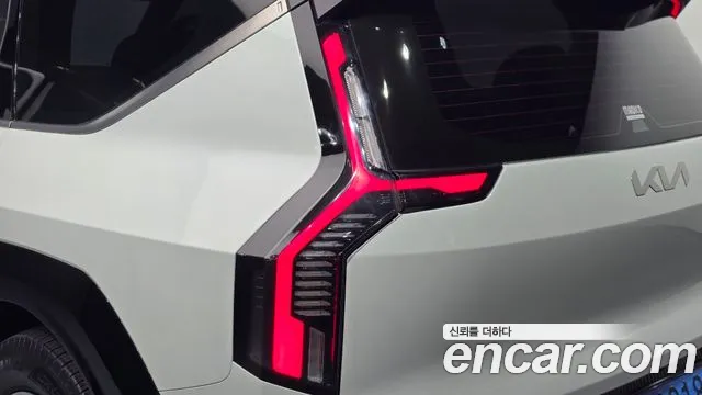 Kia EV9 — Фото автомобиля 8