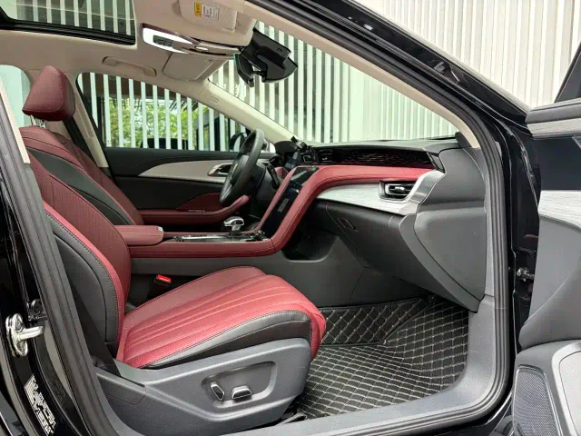 Hongqi H5 PHEV — Фото автомобиля 4