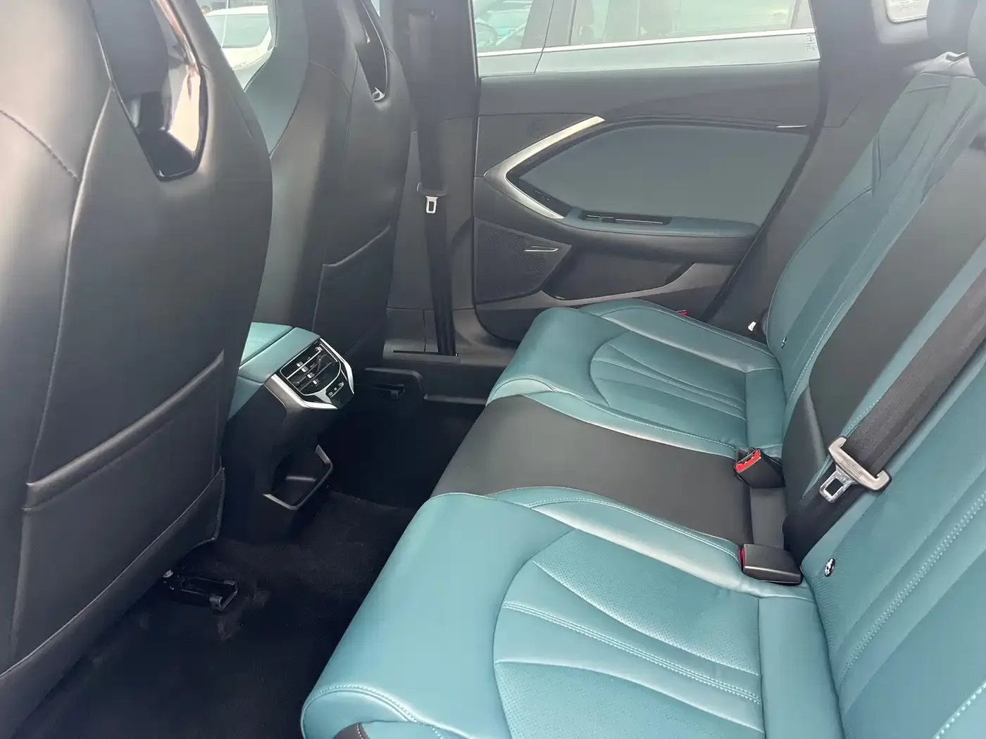 MG MG7 2025 1.5T 300 DCT Luxury Edition — Фото автомобиля 10