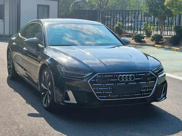 Audi A7L — Фото автомобиля 3