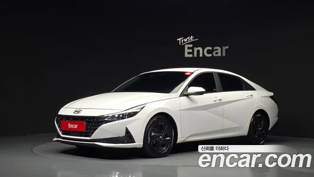 Фотография автомобиля — Hyundai Avante CN7
