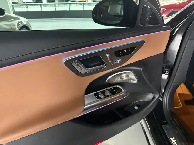 Mercedes-Benz E-Class — Фото автомобиля 7