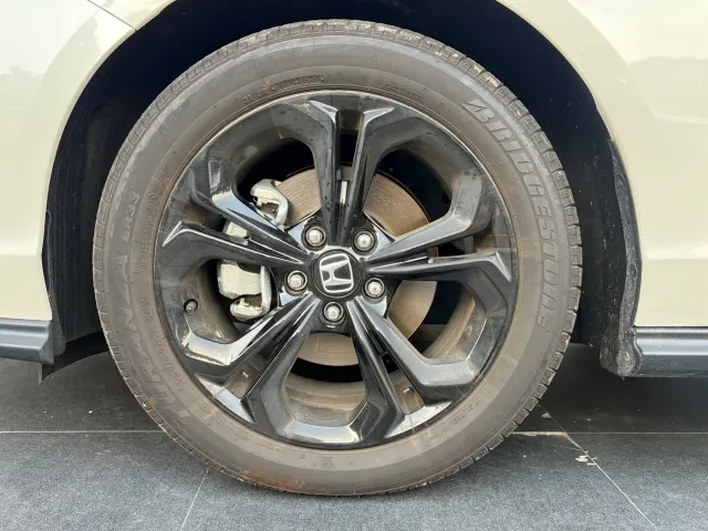 Honda Accord — Фото автомобиля 13