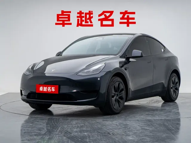 Фотография автомобиля — Tesla Model Y