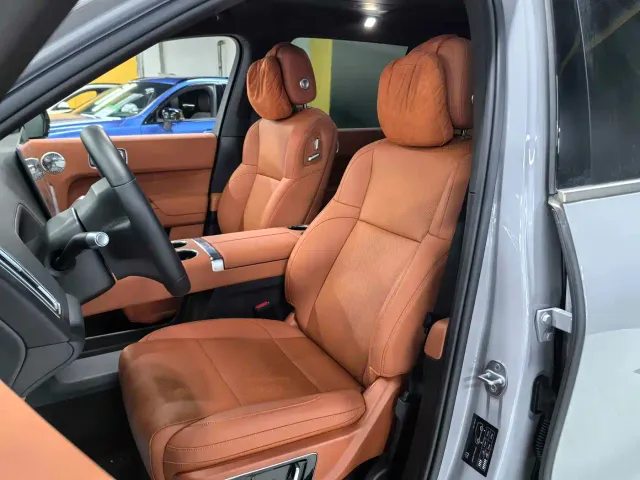 Li Auto L9 — Фото автомобиля 11