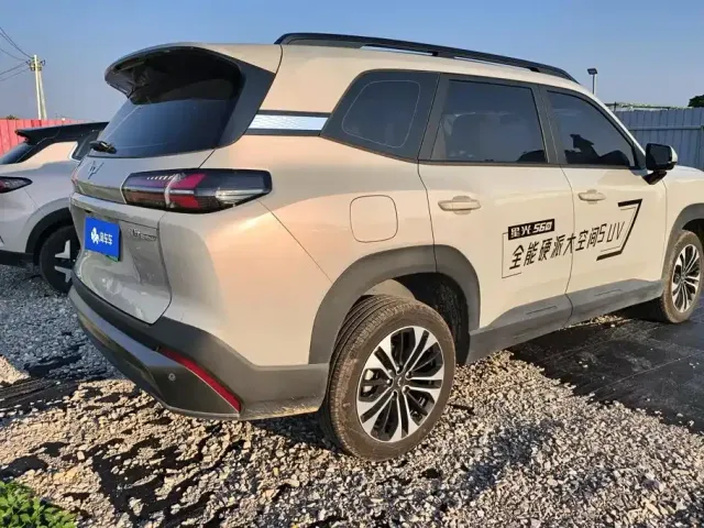 Wuling Starlight 560 — Фото автомобиля 3