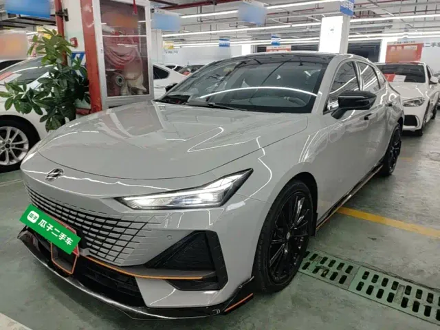 Фотография автомобиля — Changan UNI-V