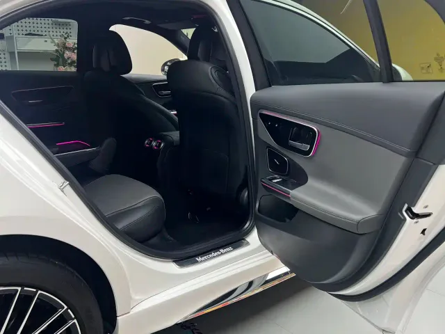 Mercedes-Benz C-Class — Фото автомобиля 6