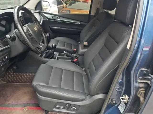 Isuzu TAGA Daka H — Фото автомобиля 14