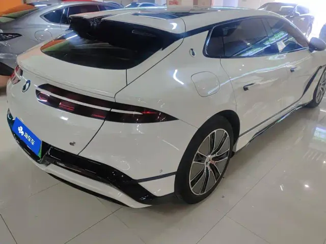 Denza Z9GT — Фото автомобиля 3
