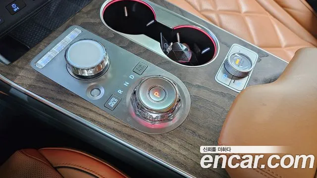 Genesis GV80 — Фото автомобиля 12