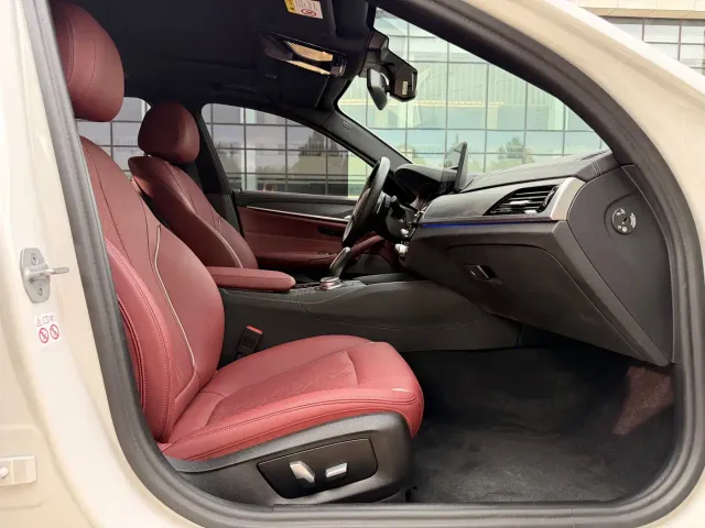 BMW 5 Series — Фото автомобиля 16