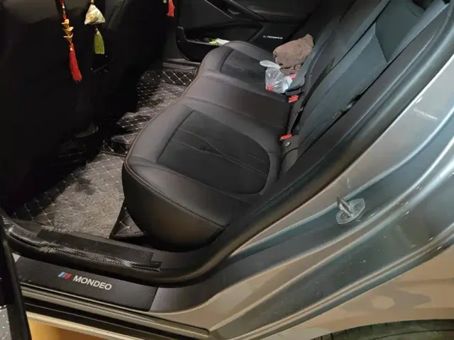Ford Mondeo — Фото автомобиля 11