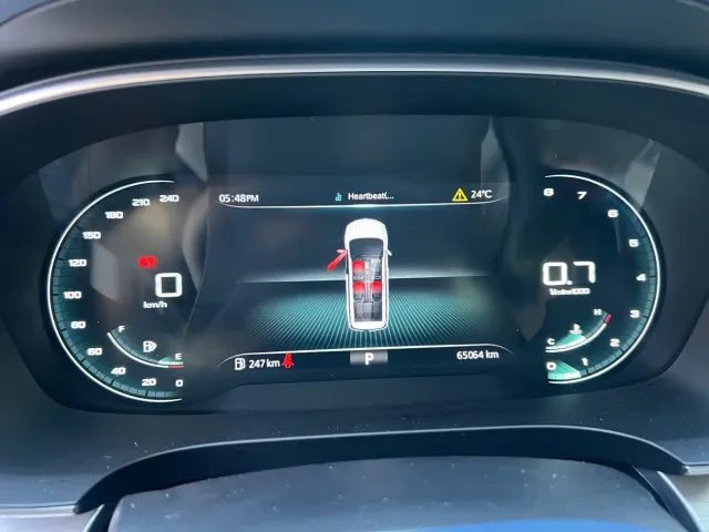 Roewe iMAX8 — Фото автомобиля 6