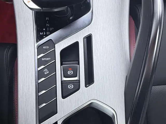 Geely Binyue — Фото автомобиля 9