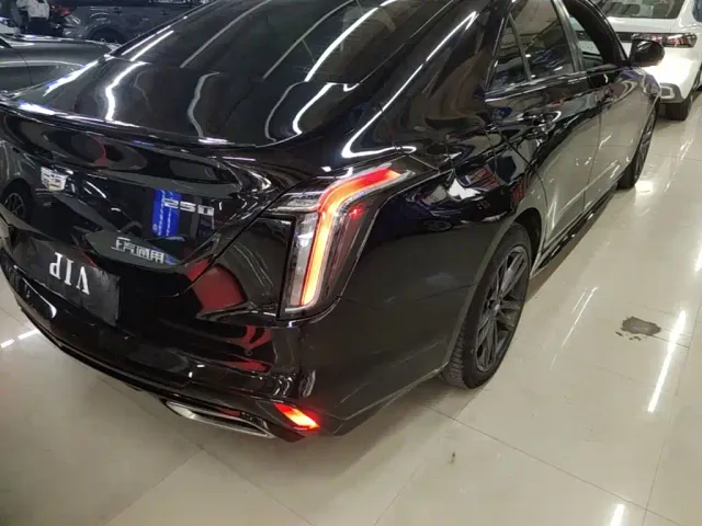 Cadillac CT4 — Фото автомобиля 7