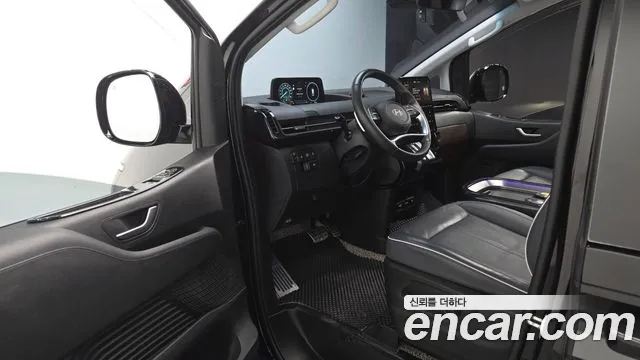 Hyundai Staria — Фото автомобиля 10