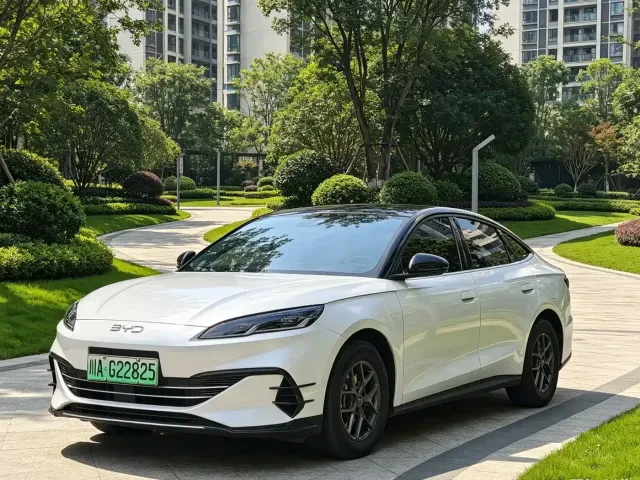 Фотография автомобиля — BYD Seal 06