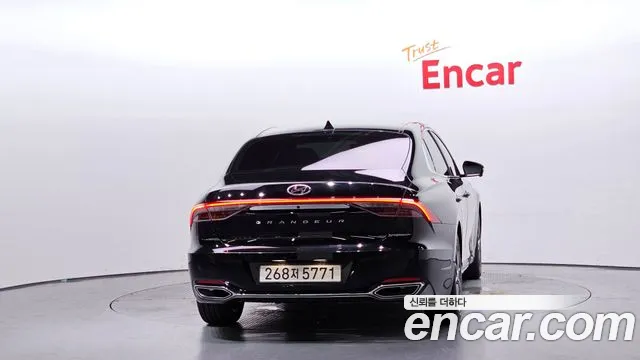 Hyundai Grandeur Grandeur (New) — Фото автомобиля 4