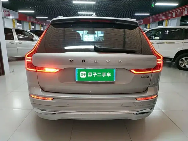 Volvo XC60 — Фото автомобиля 5