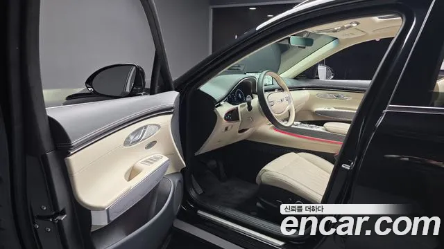 Genesis GV70 — Фото автомобиля 10