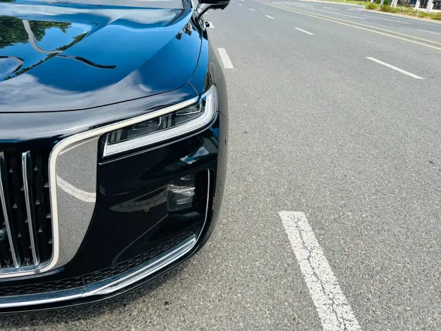 Hongqi H9 — Фото автомобиля 12