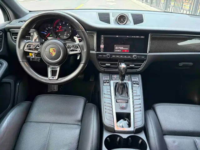 Porsche Macan — Фото автомобиля 6