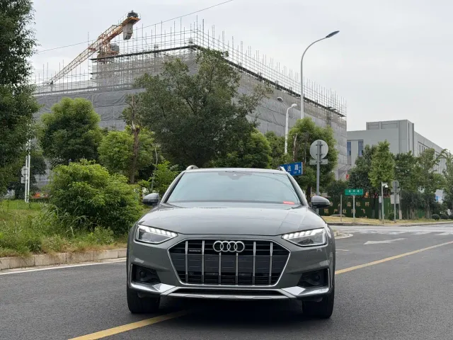 Audi A4 — Фото автомобиля 2