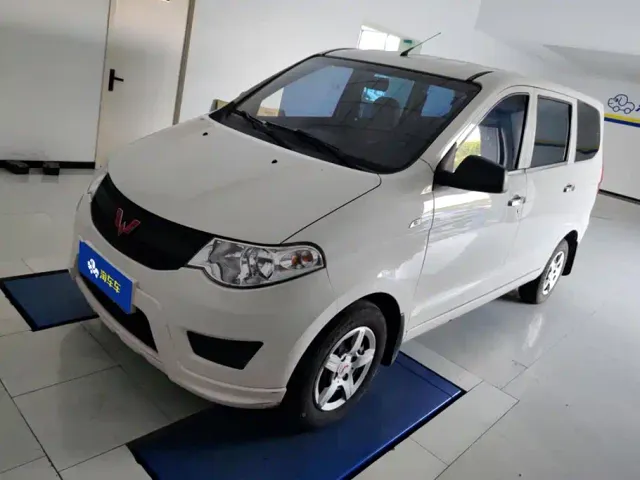 Фотография автомобиля — Wuling Hongguang