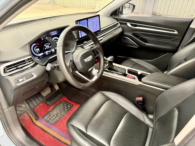 Geely Emgrand — Фото автомобиля 7