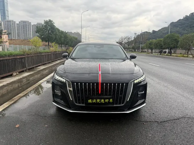 Hongqi H5 — Фото автомобиля 2