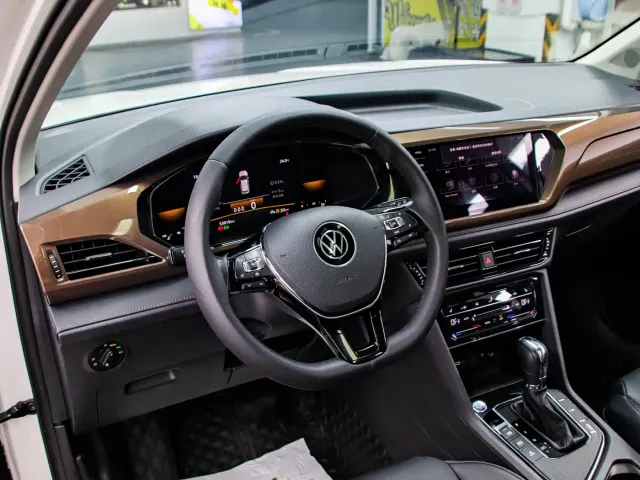 Volkswagen Tharu — Фото автомобиля 5