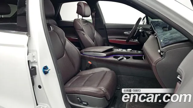 Genesis GV70 2.5T Бензин AWD — Фото автомобиля 11
