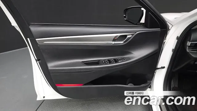 Hyundai Grandeur Новый Grandeur IG — Фото автомобиля 21